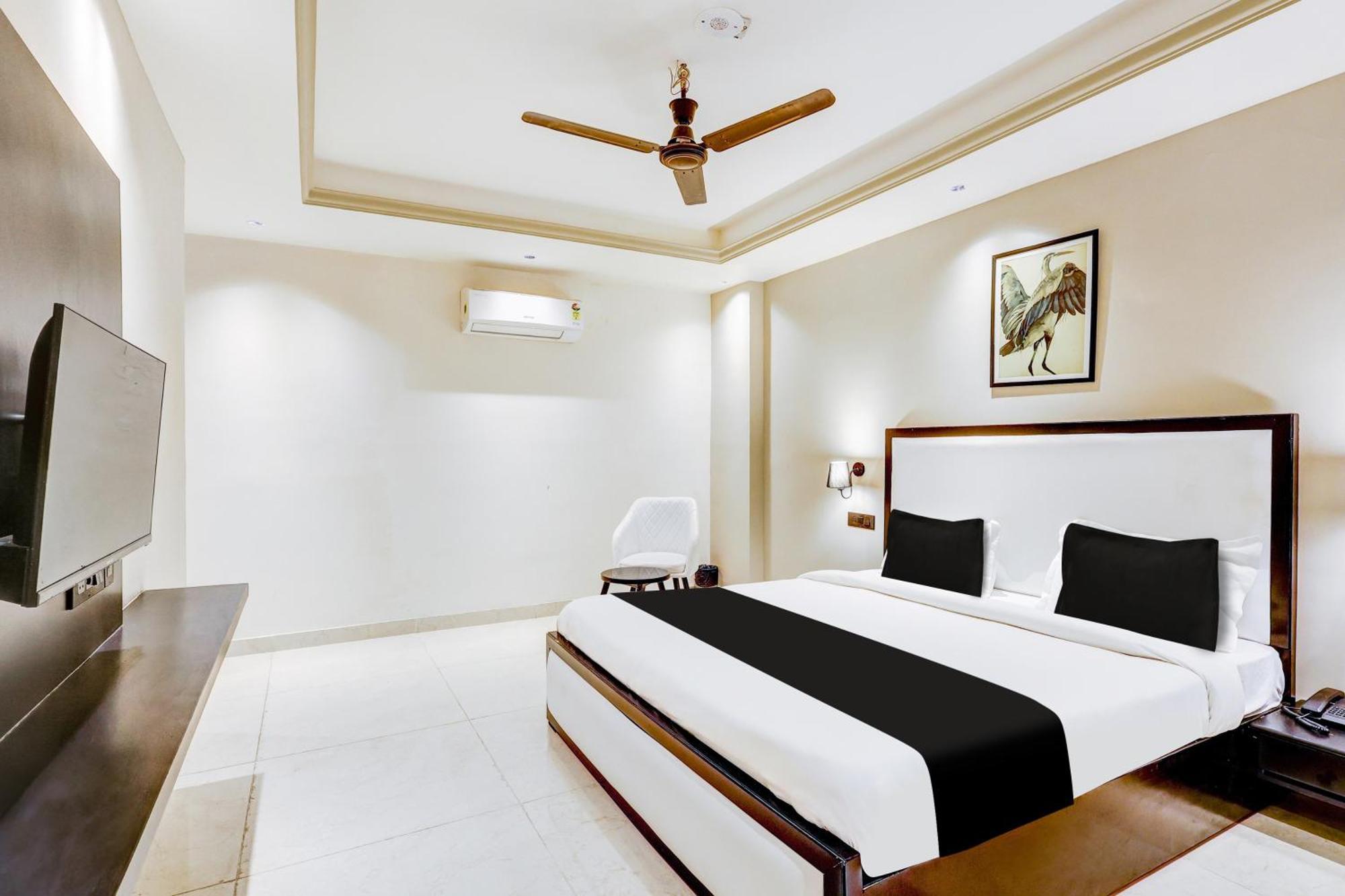 Super Townhouse Oak Udyog Vihar Hotel Gurgaon Exterior foto